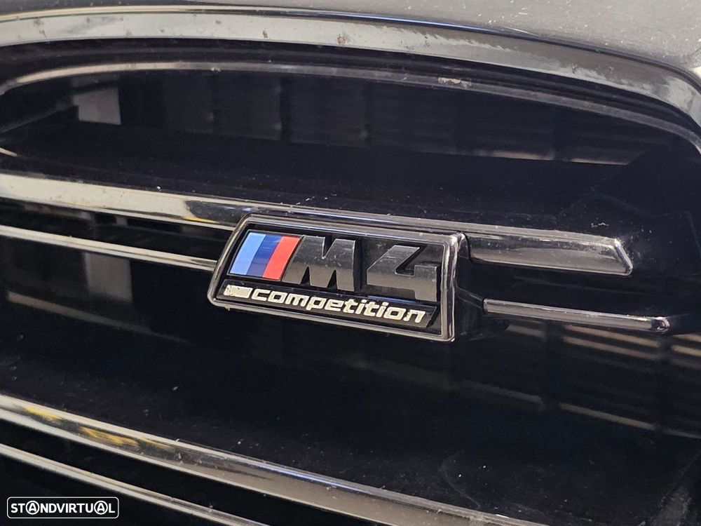 BMW M4 Competition M xDrive - 36