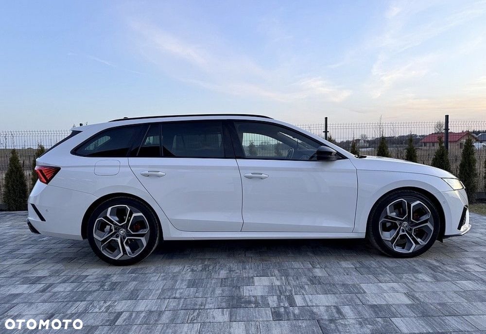 Skoda Octavia 2.0 TDI RS DSG - 14