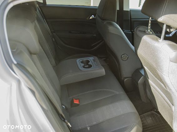Peugeot 308 1.5 BlueHDi Allure S&S - 22