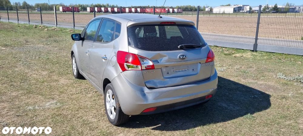 Kia Venga 1.6 CRDi 128 Business Line - 3