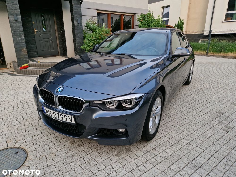 BMW Seria 3 330i xDrive - 2