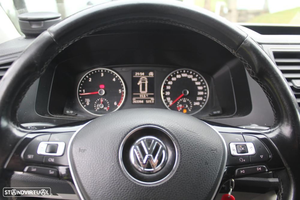 VW TRANSPORTER 2.0 TDI - 3 LUG. A/C - 17