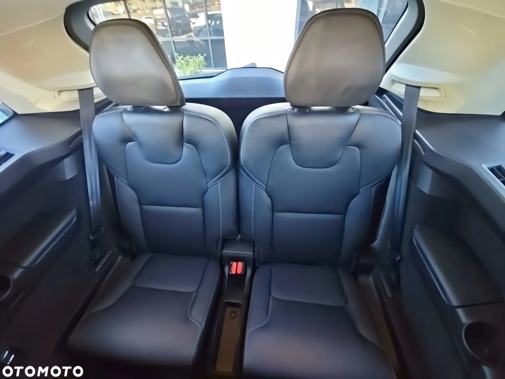Volvo XC 90 T8 AWD Recharge Geartronic Inscription Edition - 9