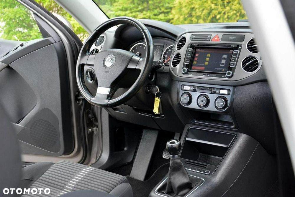 Volkswagen Tiguan 1.4 TSI BlueMotion Technology Trend & Fun - 17