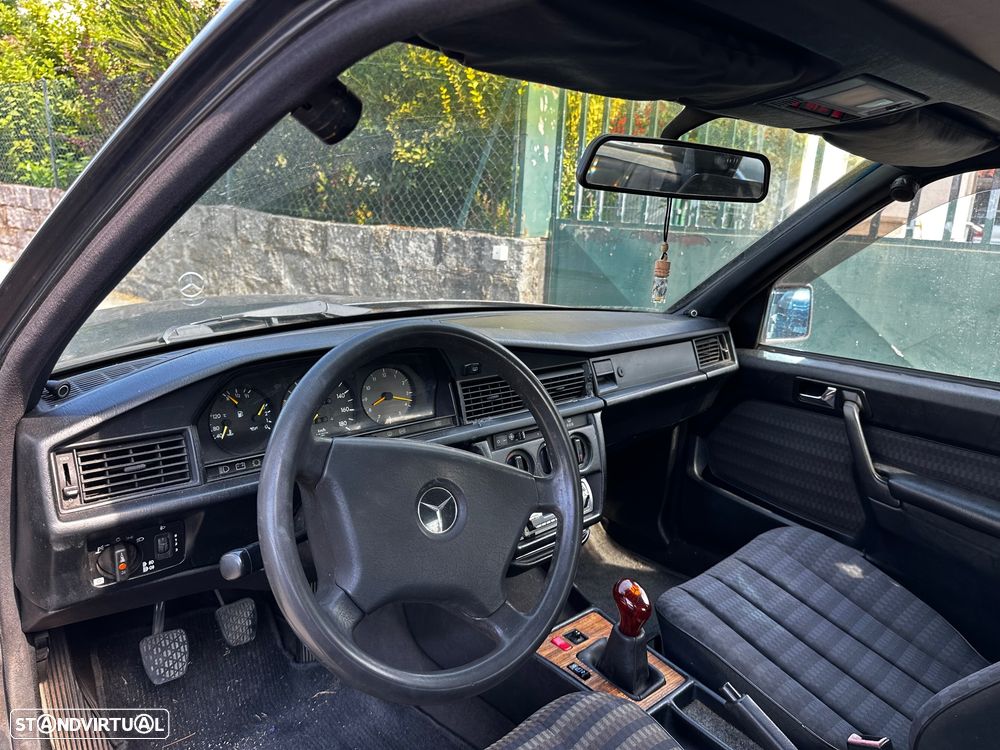 Mercedes-Benz W201 (1982-1993) 190 D 2.0 - 12