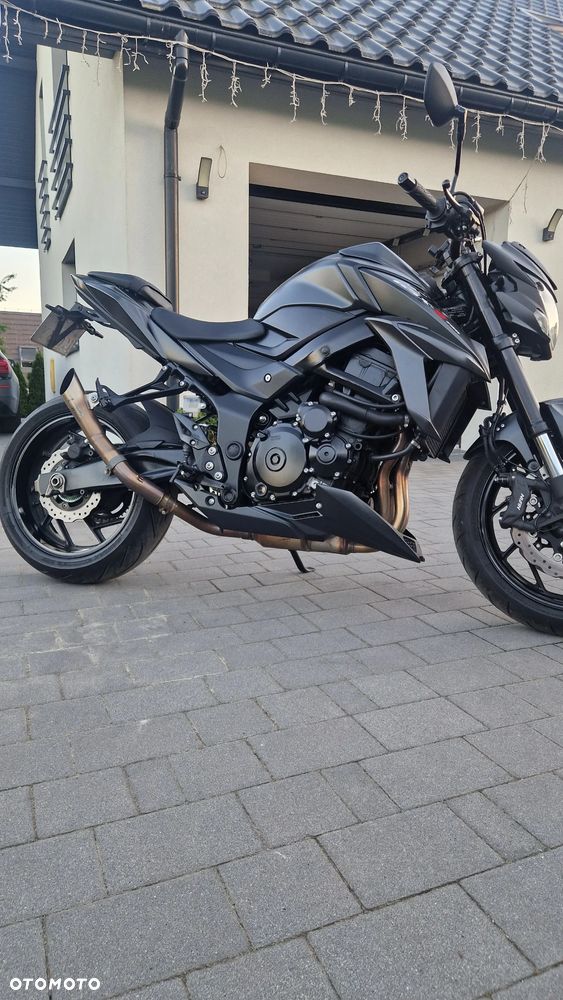 Suzuki GSX - 9