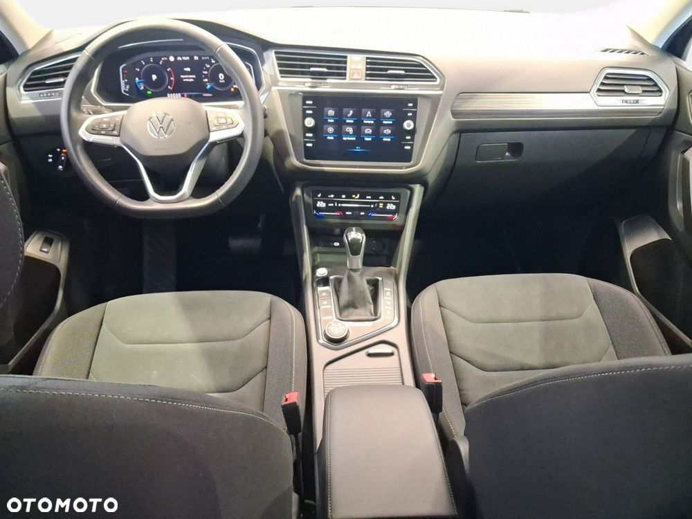 Volkswagen Tiguan Allspace - 16