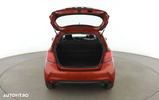 Toyota Yaris 1.5 VVT-i HSD Bi-Tone G&B - 5