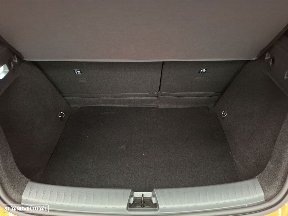 BYD Dolphin 1.5 DM-i Comfort — fotografia 23