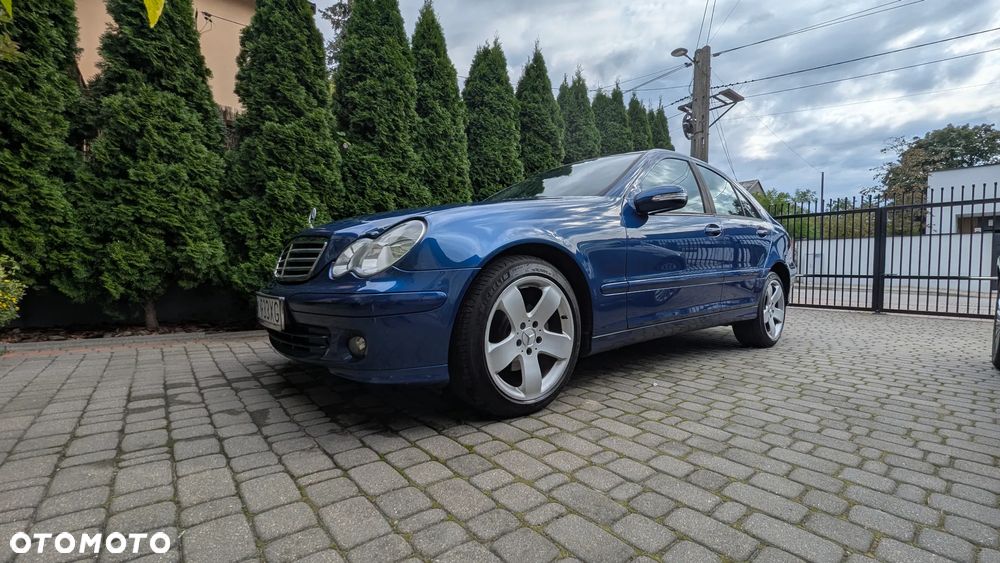 Mercedes-Benz Klasa C 180 T Kompressor Classic - 2