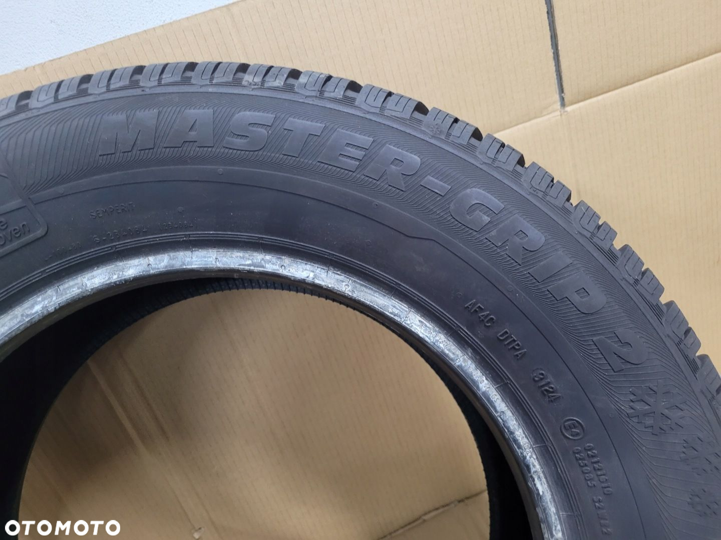 Semperit Master-Grip 2 235/60R16 100 H NOWA 24 ROK 8.5MM - 5