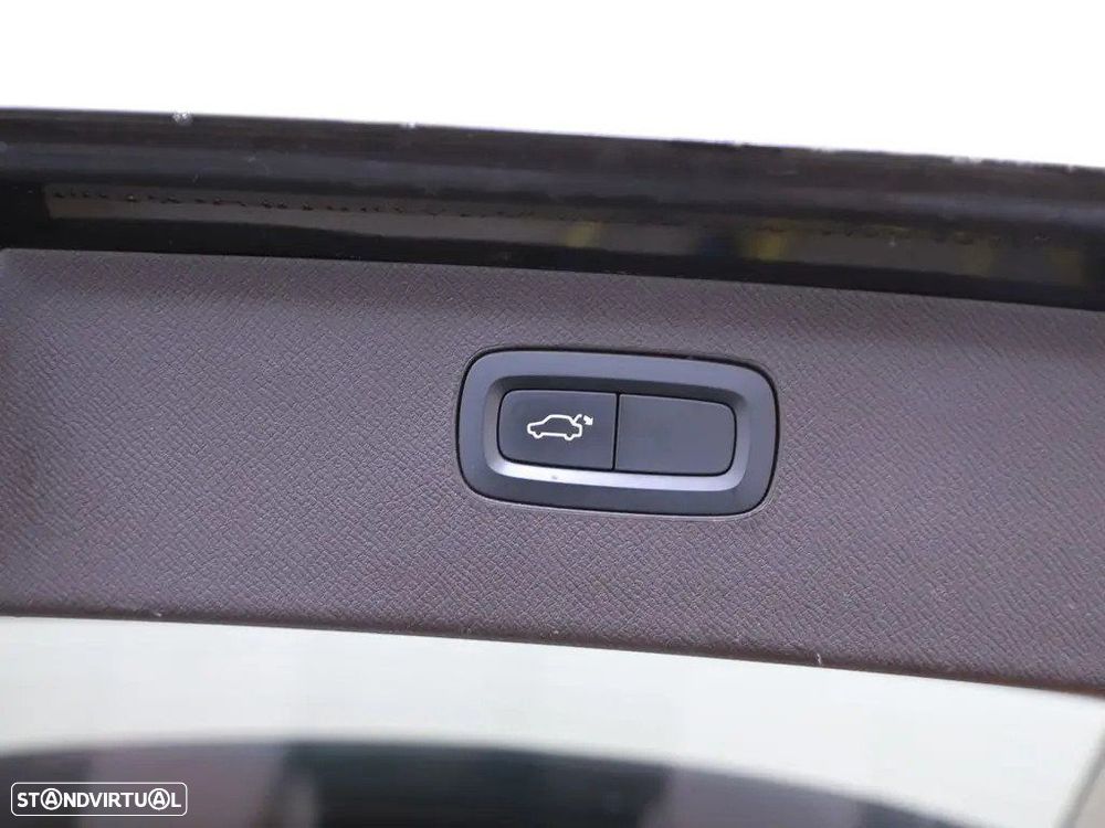 Volvo XC 90 2.0 T8 PHEV Momentum AWD - 16