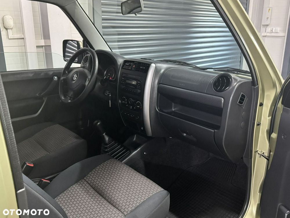 Suzuki Jimny - 16