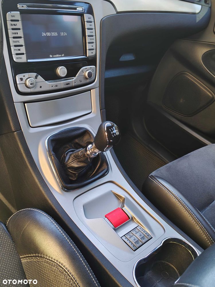 Ford Galaxy - 4