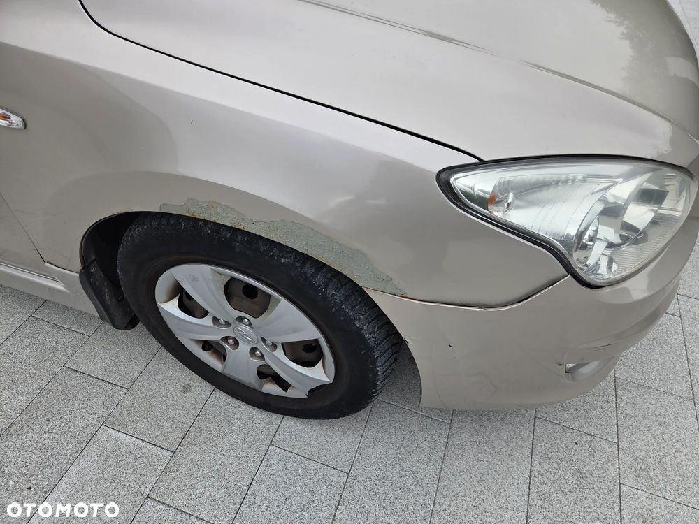 Hyundai i30 1.6 CRDi Comfort - 11