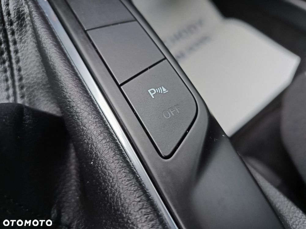 Ford Kuga 1.5 EcoBlue FWD Titanium - 30