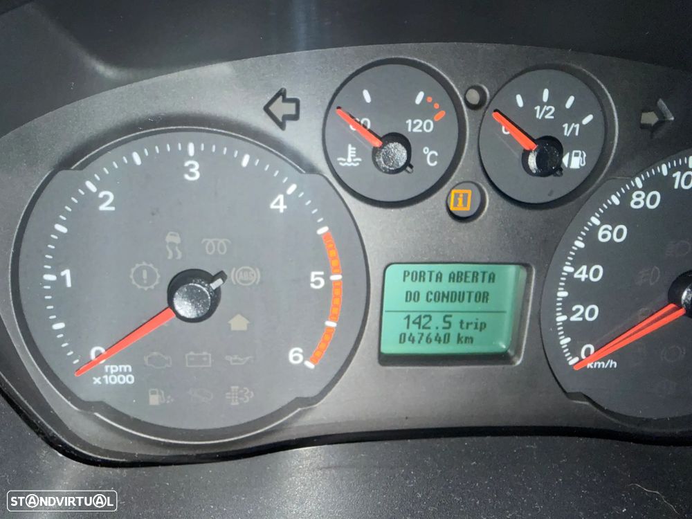 Ford TRANSIT 330L L4 2.2 140cv - 20