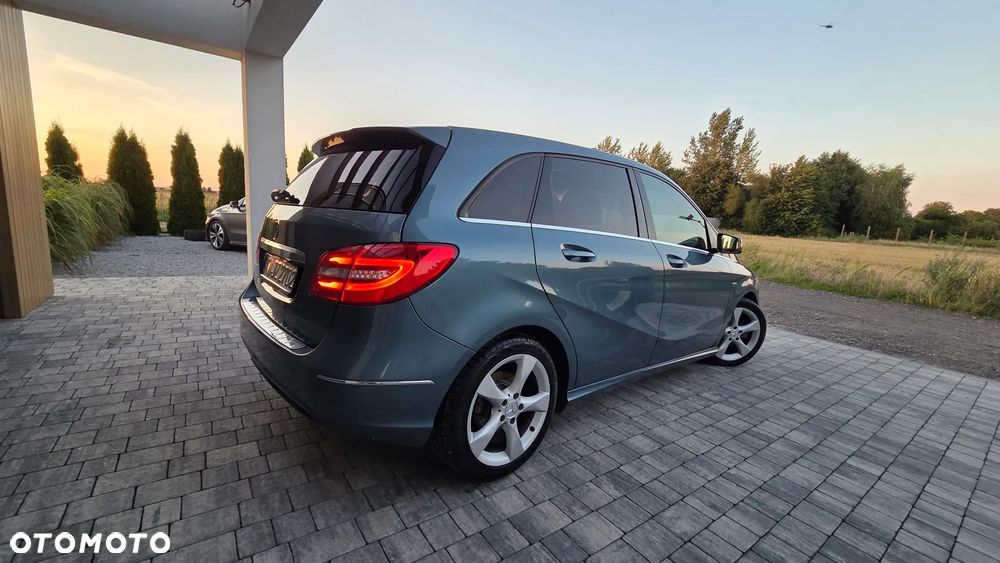 Mercedes-Benz Klasa B 200 (BlueEFFICIENCY) - 14