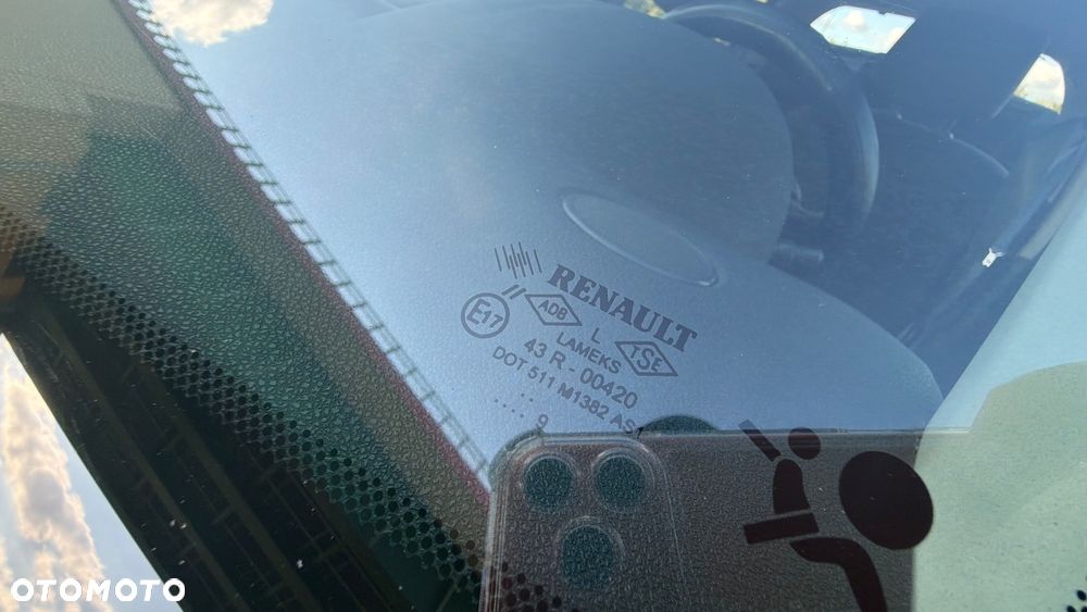 Renault Clio 1.2 16V 75 Yahoo - 22