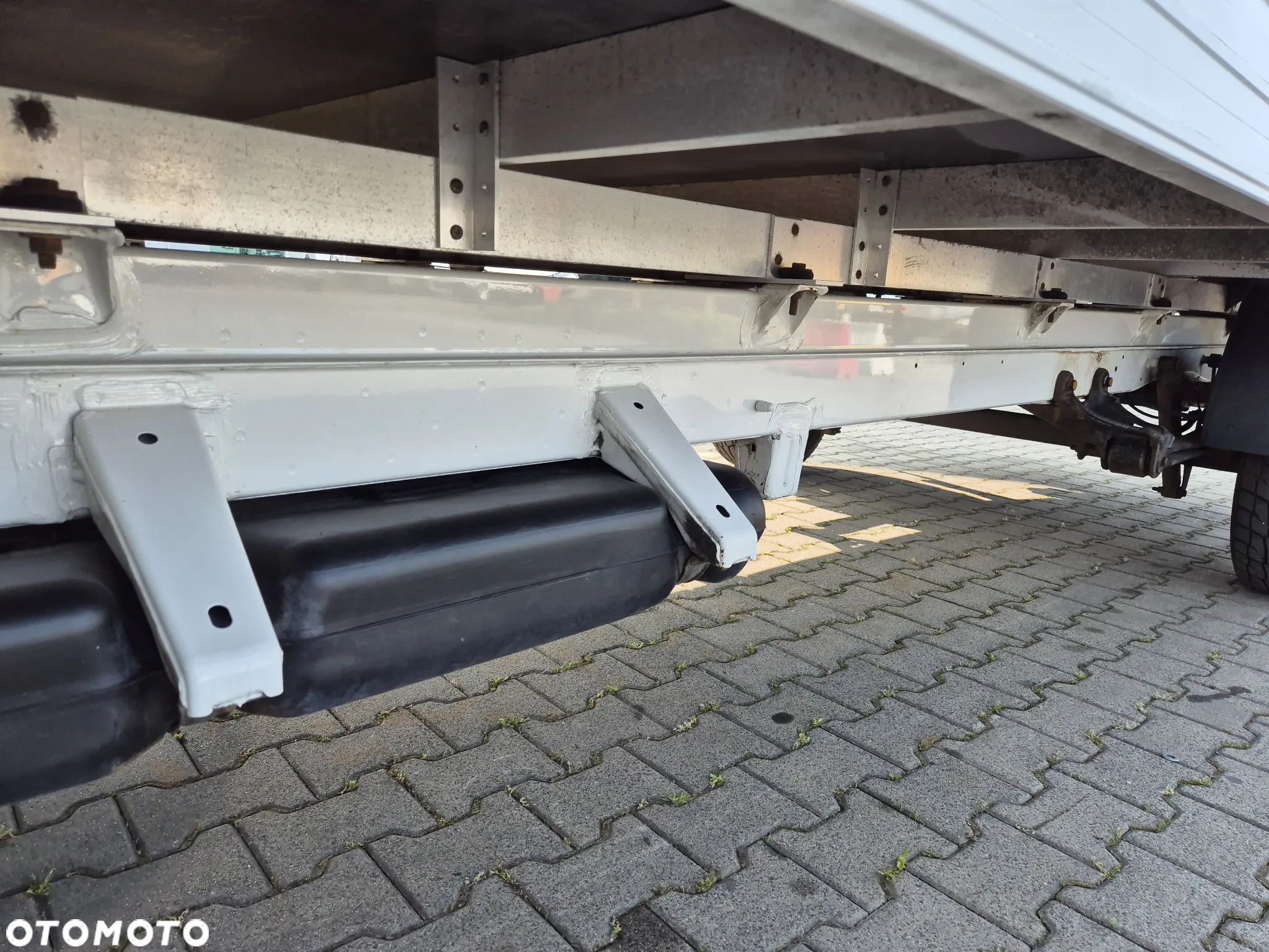 Volkswagen CRAFTER 2.0 TDi 177 / UNIKATOWY! / WYSOKI KONTENER / E6 / BEZWYPADKOWY / WINDA 750KG / WEBASTO - 16