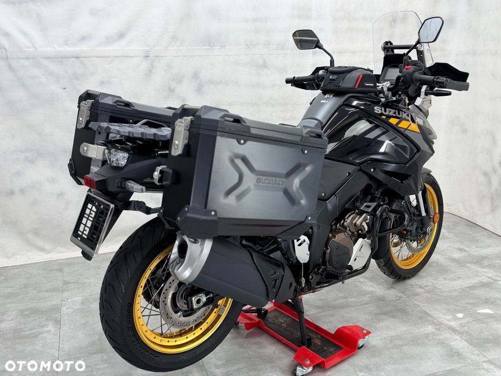 Suzuki V-STROM - 3