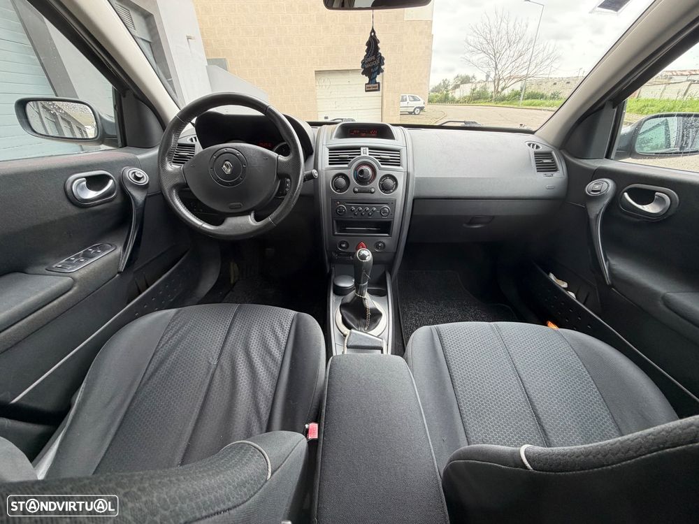 Renault Mégane 1.5 dCi Confort - 7