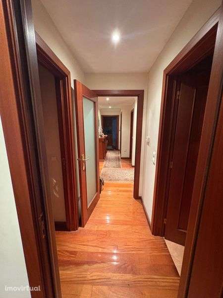 Apartamento T2+1, zona central de Santo Ovídio, Vila Nova de Gaia - Grande imagem: 5/12