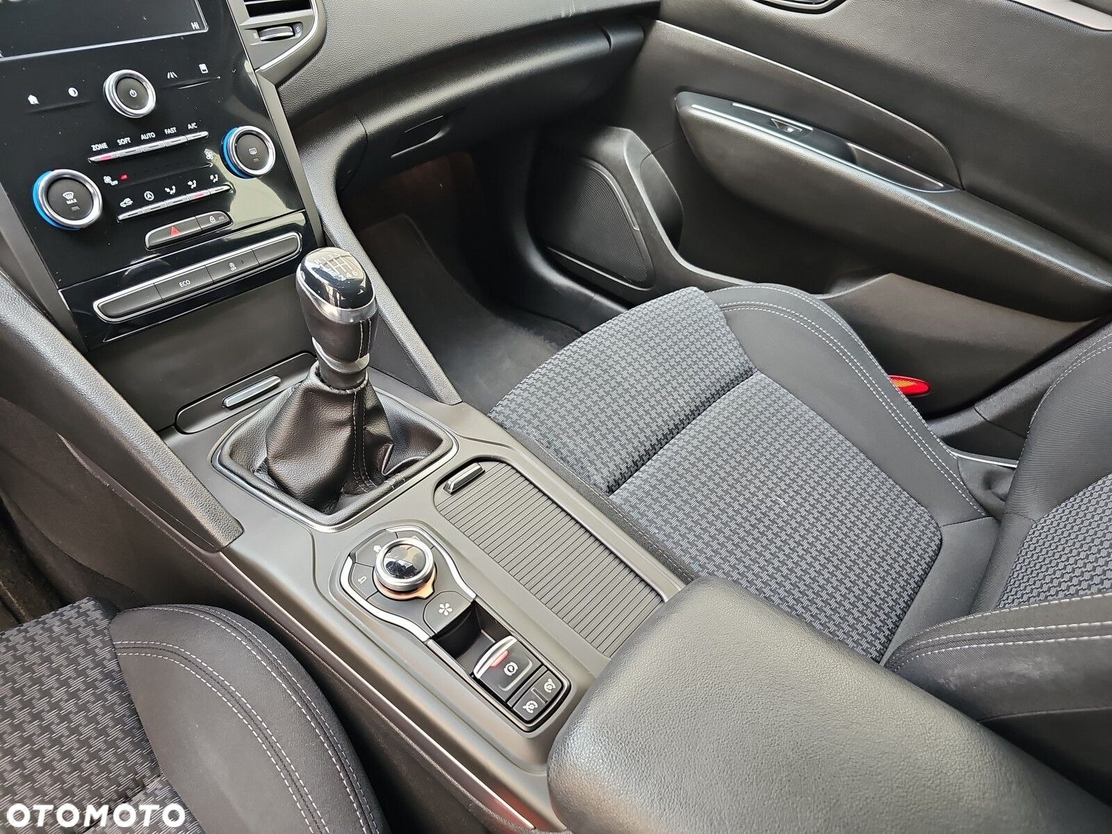 Renault Talisman - 19