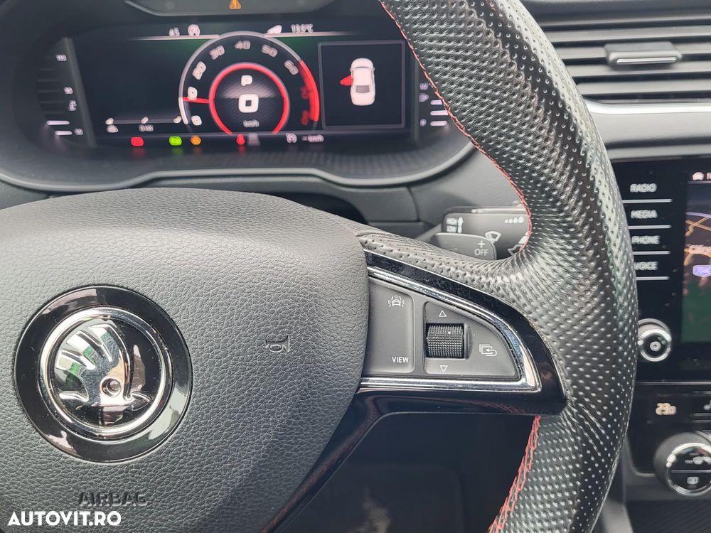 Skoda Octavia 2.0 TSI DSG RS - 19