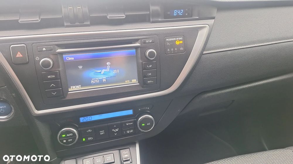 Toyota Auris - 15