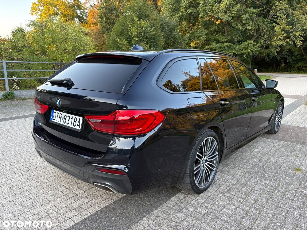 BMW Seria 5 520d xDrive Touring M Sport Edition - 33