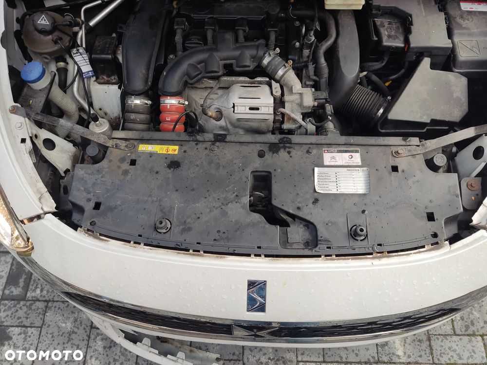 Citroën DS5 1.6 THP Chic S&S EAT6 - 16