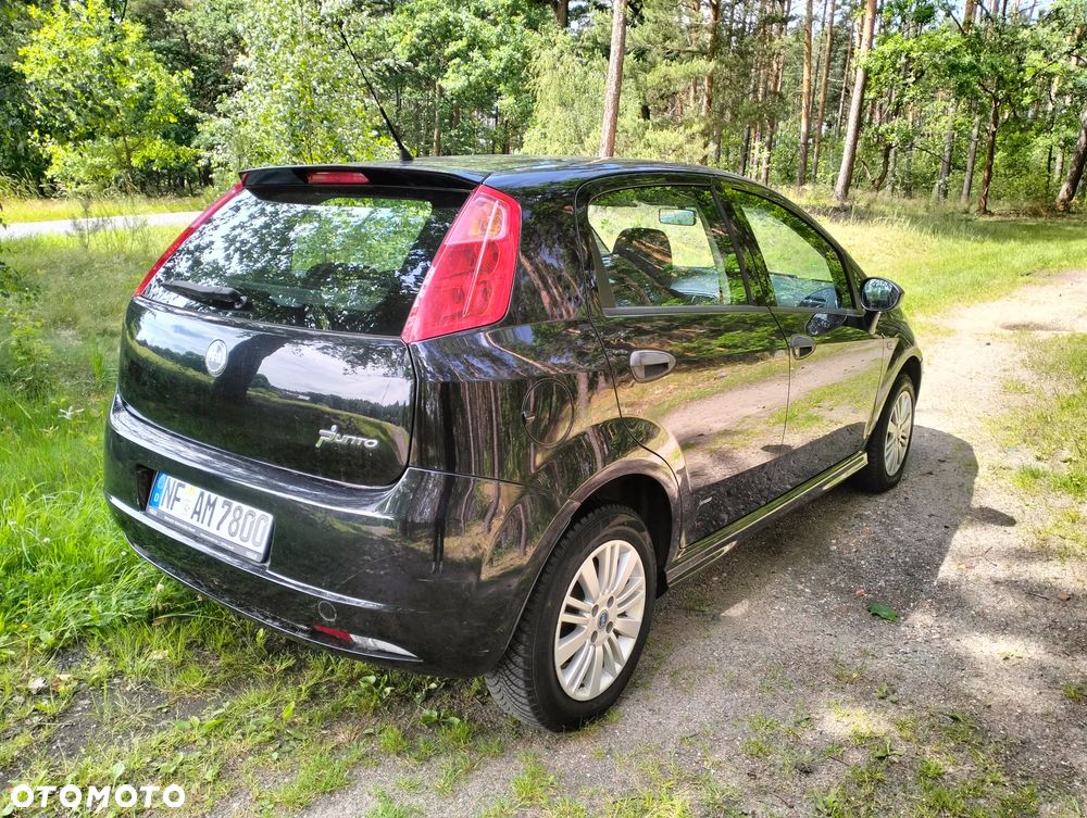 Fiat Punto 1.4 16V Dynamic - 25