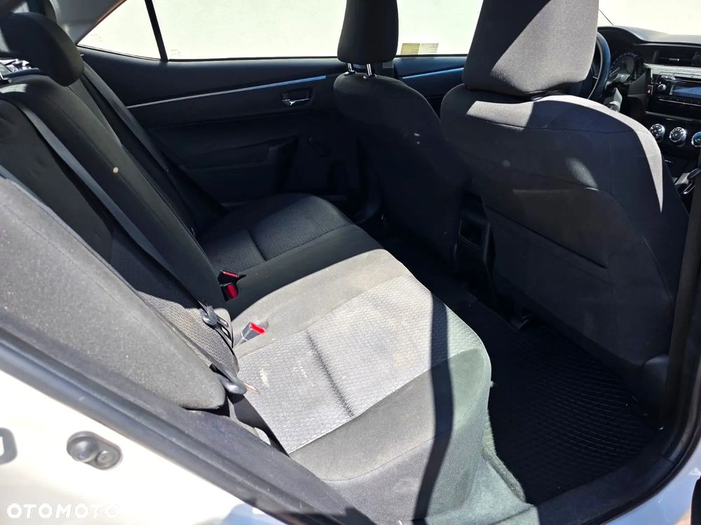 Toyota Corolla 1.4 D-4D Active - 13