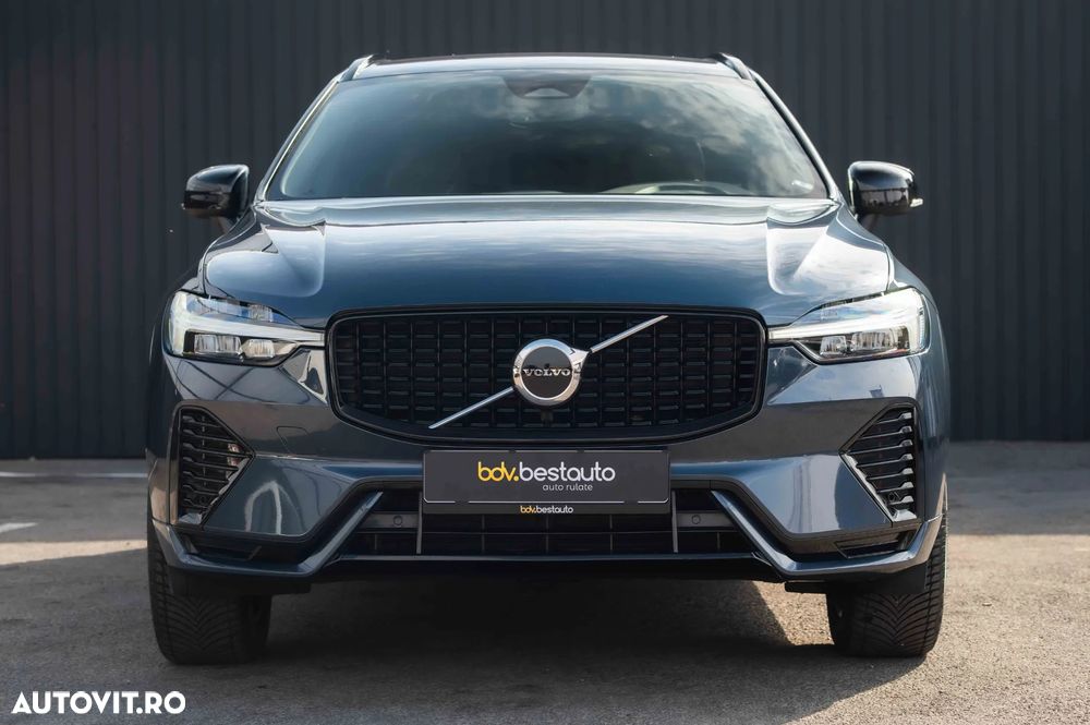 Volvo XC 60 B4 MHEV AT AWD Plus Dark - 3