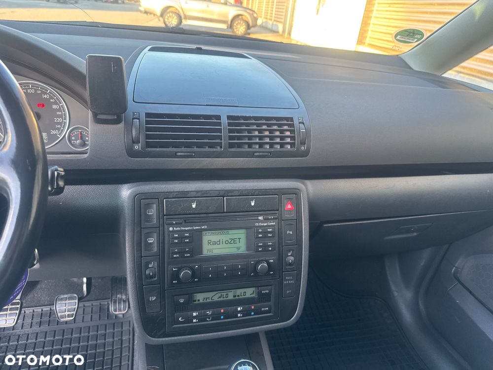 Volkswagen Sharan 2.0 TDI Comfortline - 17