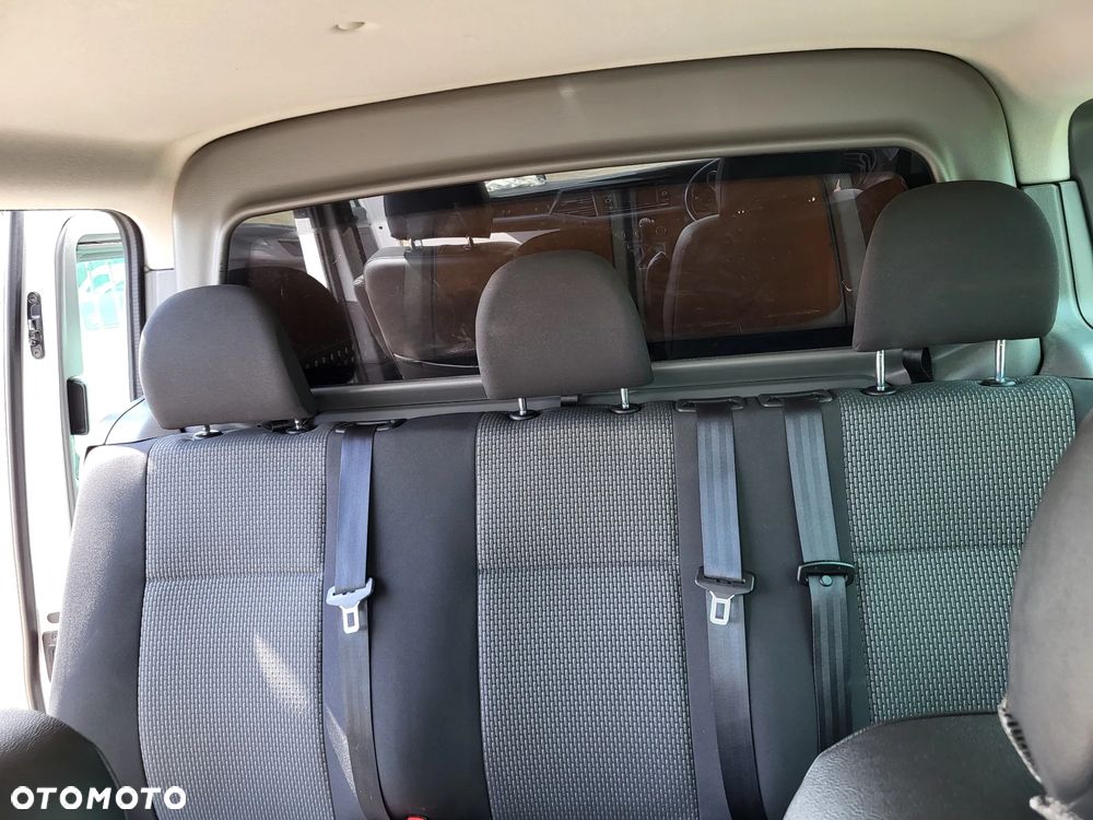 Volkswagen Transporter - 29