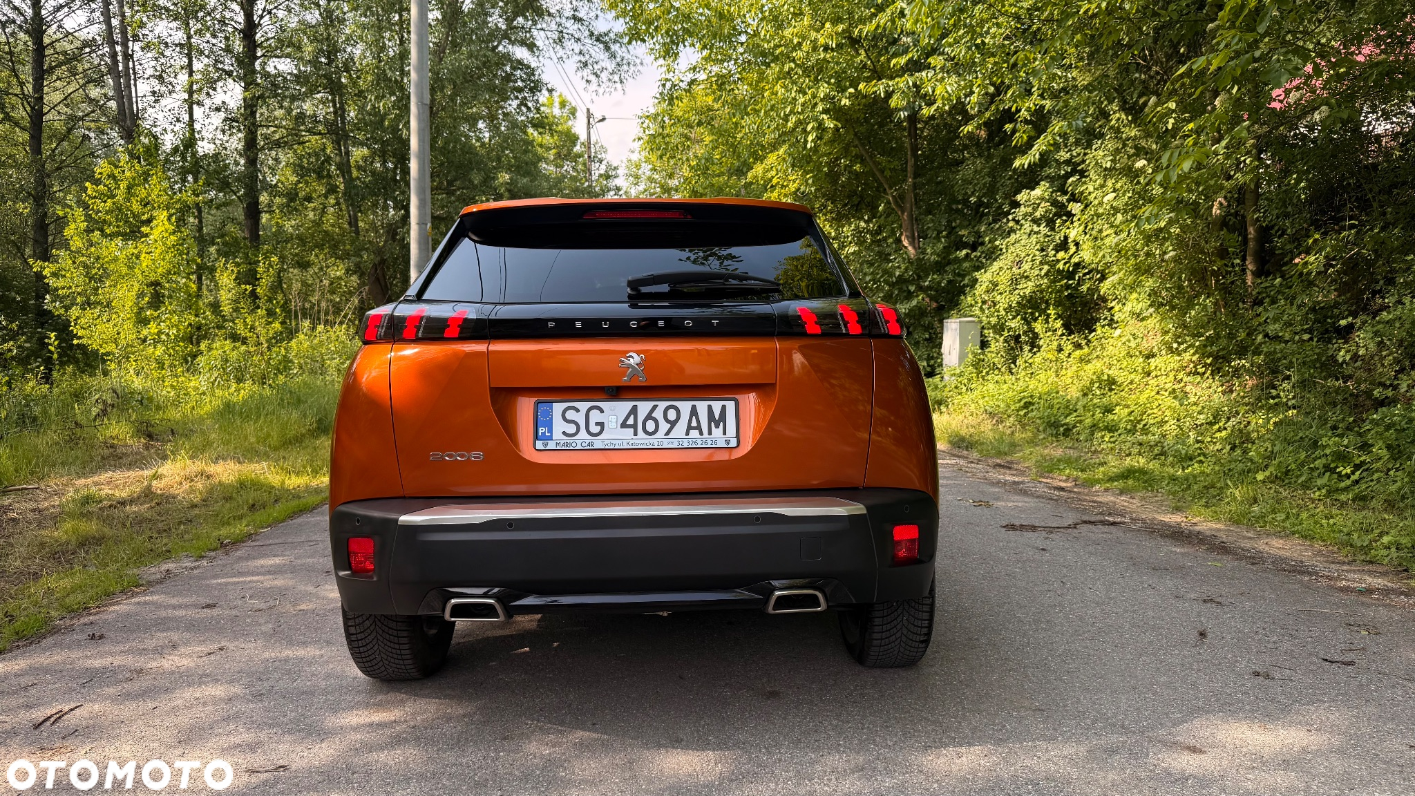Peugeot 2008 1.2 PureTech Allure S&S EAT8 - 4