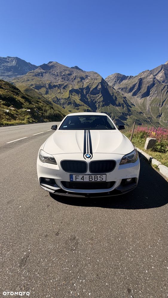 BMW Seria 5 525d xDrive - 2