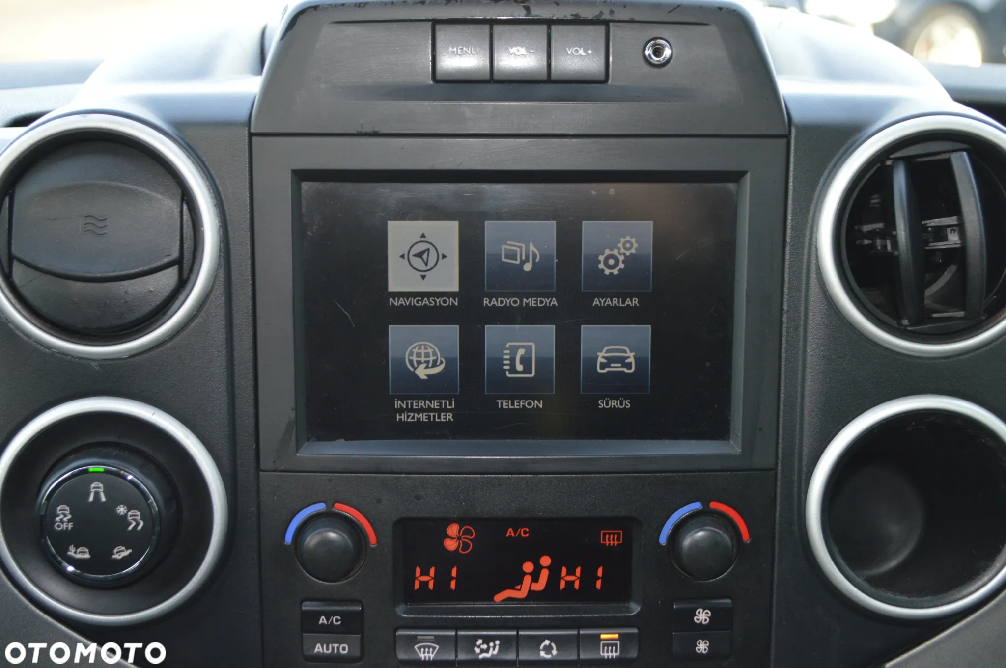 Peugeot Partner 1.6 BlueHDi Outdoor S&S - 17