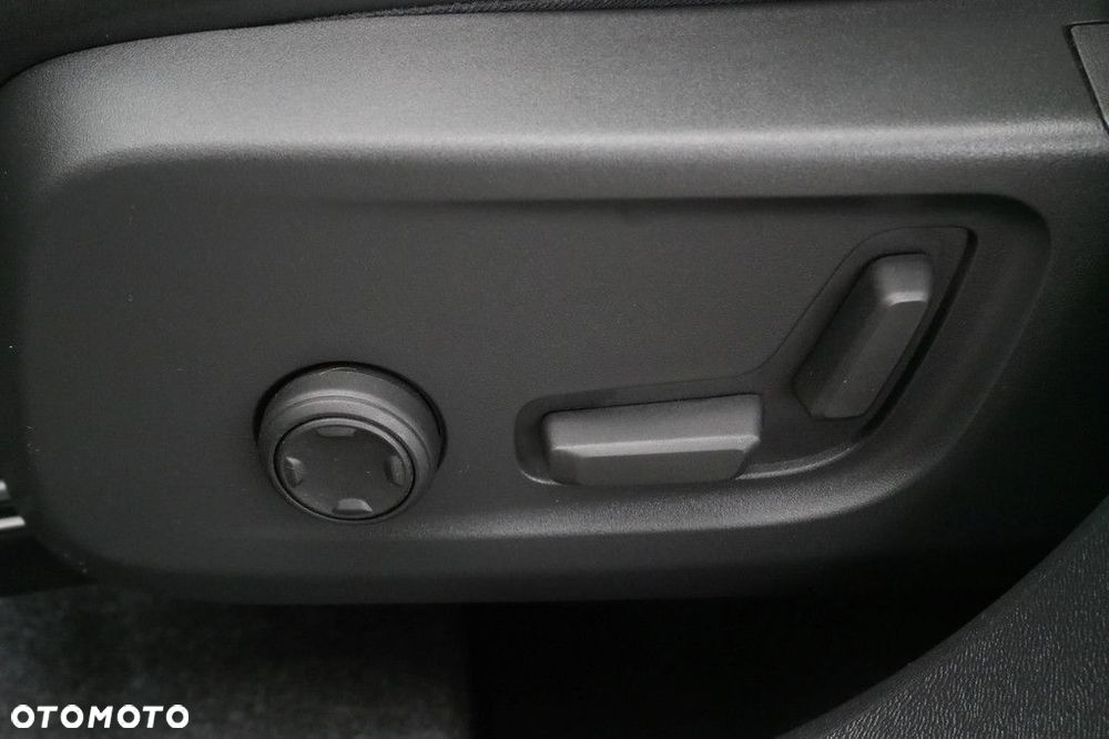 Volvo XC 40 - 30