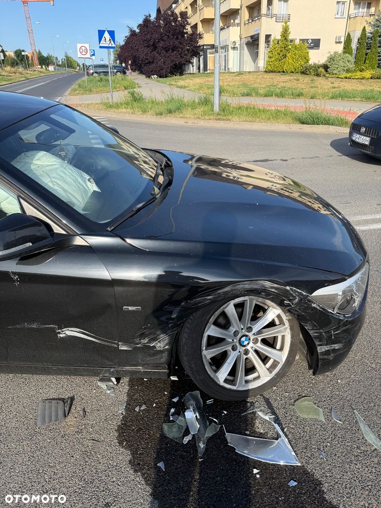 BMW Seria 1 118d Sport Line - 4