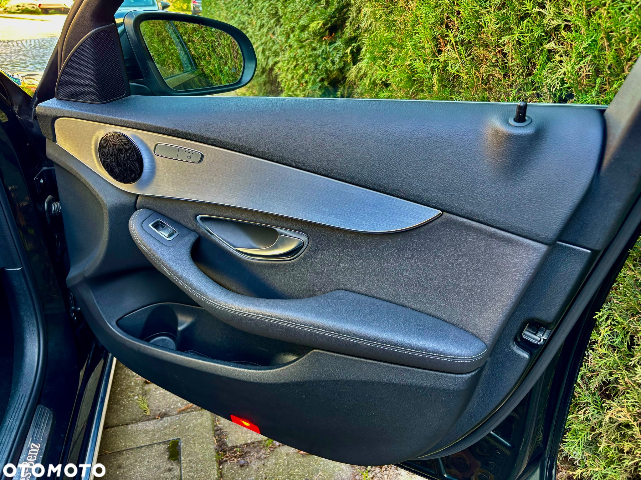 Mercedes-Benz Klasa C 220 d 4MATIC 9G-TRONIC - 26