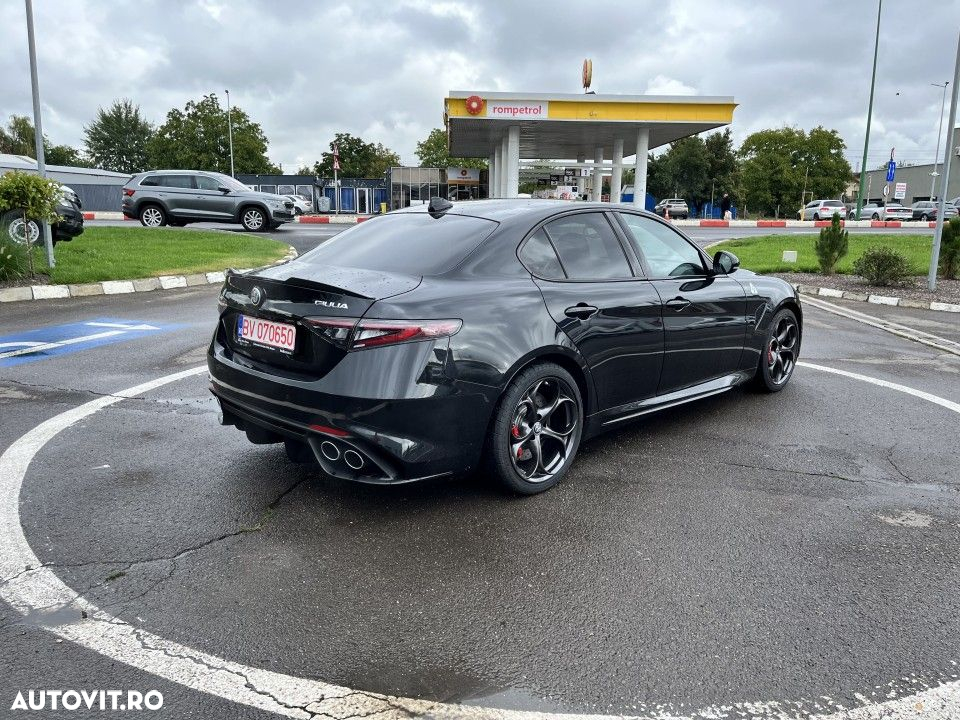 Alfa Romeo Giulia 2.9 V6 Turbo RWD AT8 Quadrifoglio - 5