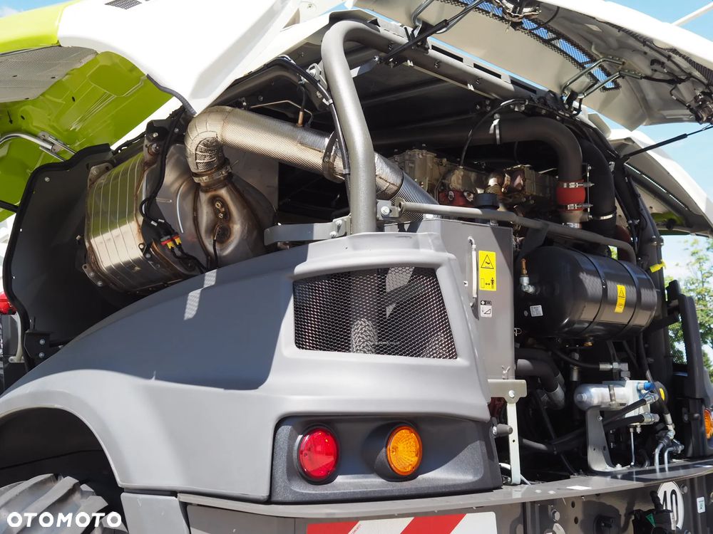 Claas Jaguar 860 4WD - 10