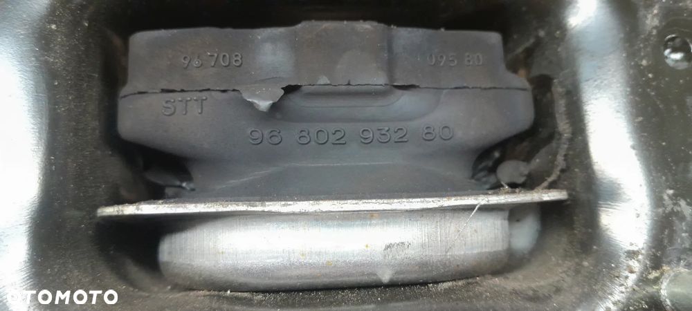 ŁAPA PODUSZKA SKRZYNI BIEGÓW PEUGEOT 208 2008 I 1.2 VTI 9680293280 - 3