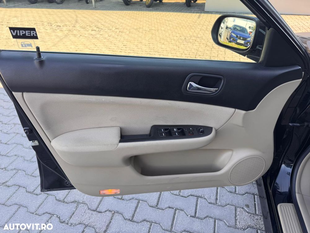 Honda Accord 2.0i Comfort - 14