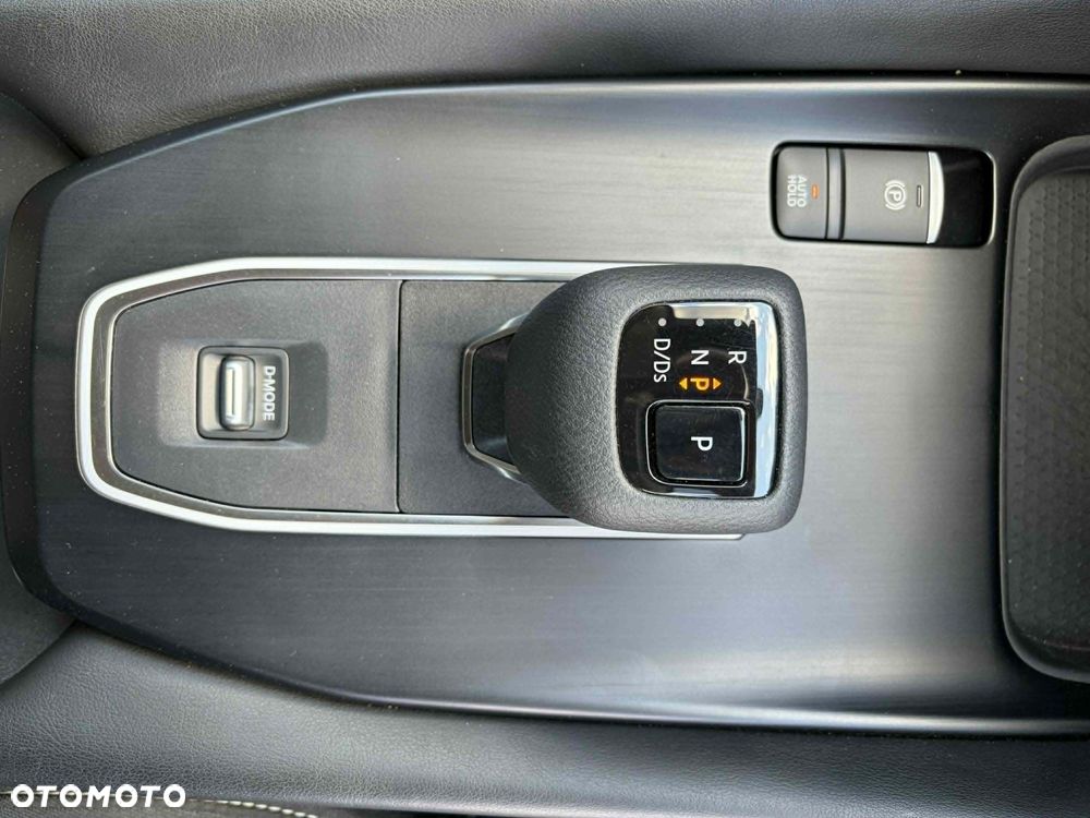 Nissan Qashqai 1.3 DIG-T MHEV N-Connecta Xtronic - 17