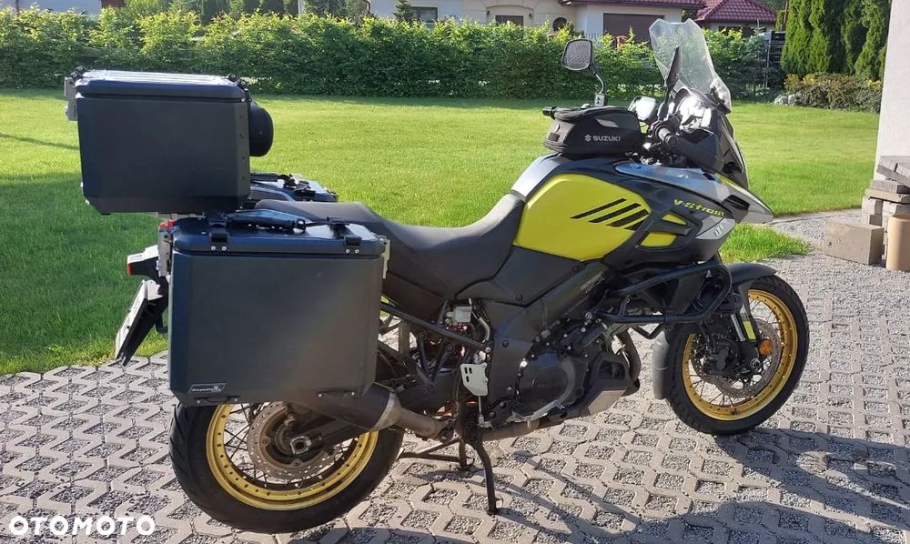 Suzuki V-STROM - 2