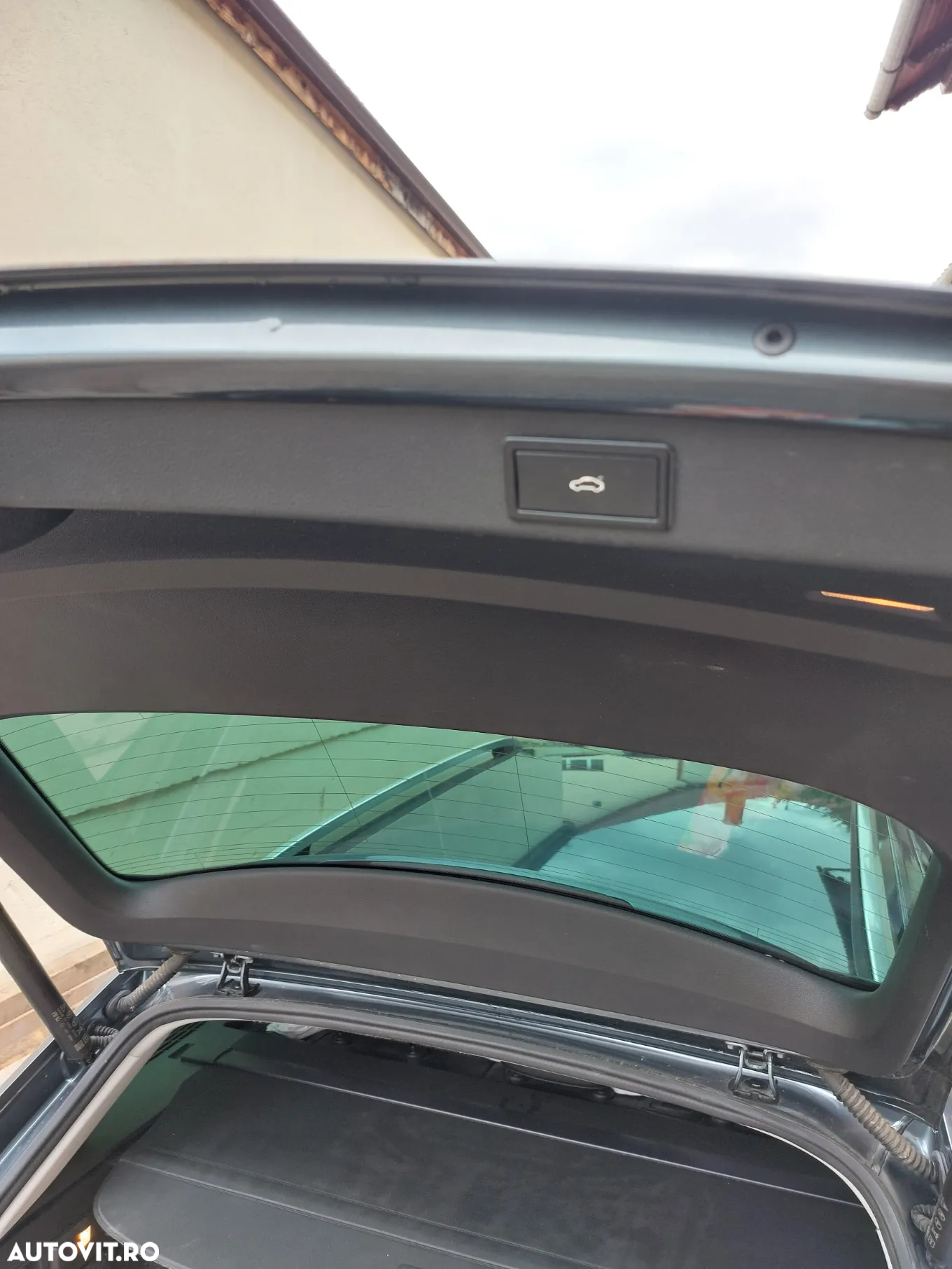 Skoda Superb 2.0 TDI DSG Sportline - 4